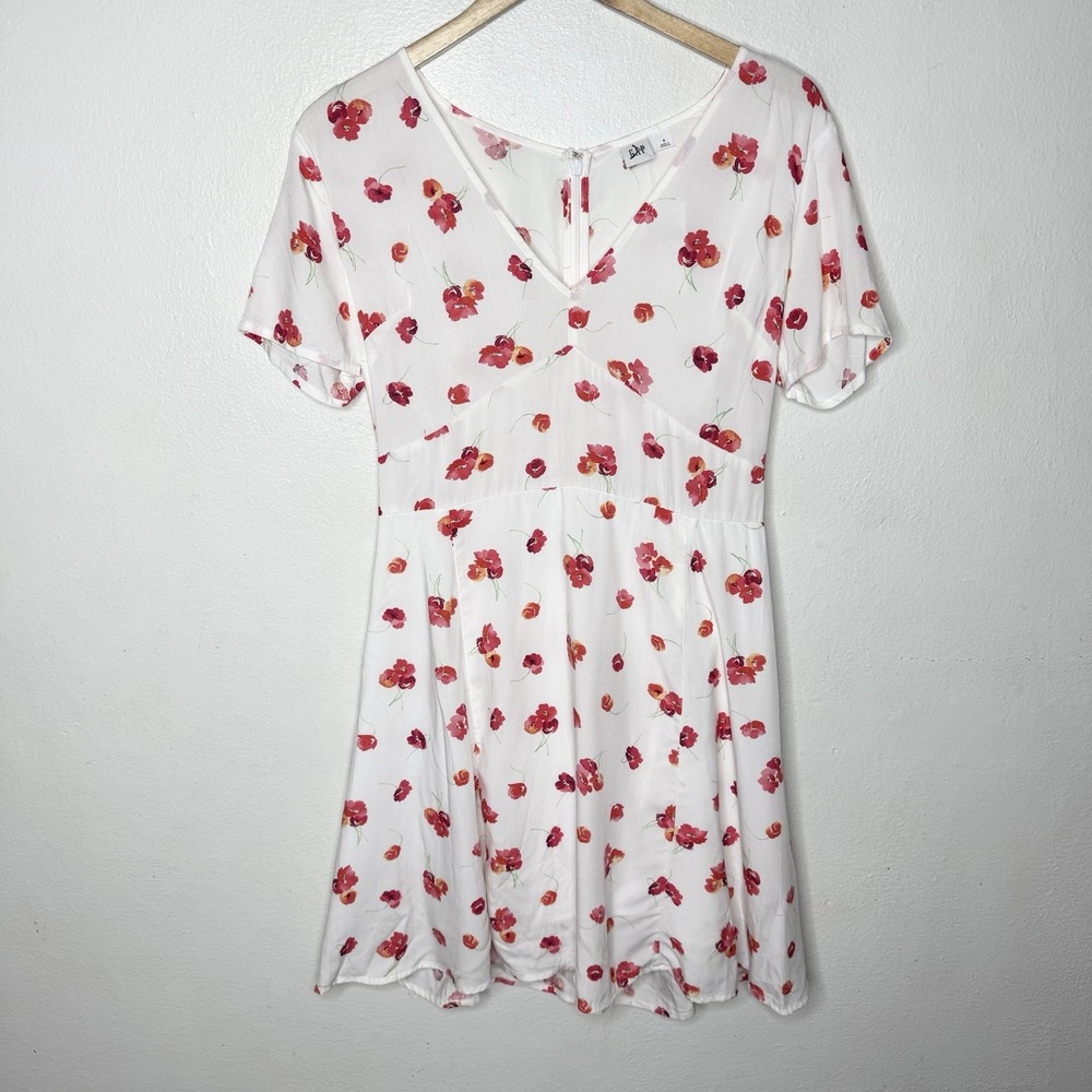 Gap Floral Fit And Flare V-neck Short Sleeve Dress Women's 8 Rayon Feminine READ